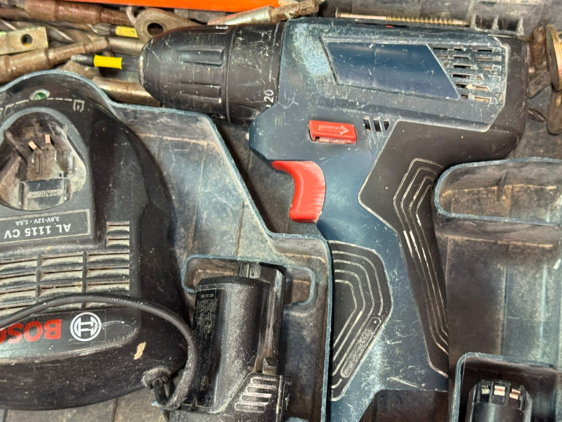 Шуруповерт Bosch GSR 120-LI