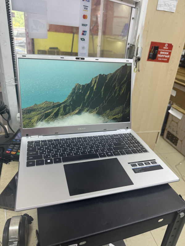 Ноутбук DEXP dexp aquilon c15-icw300