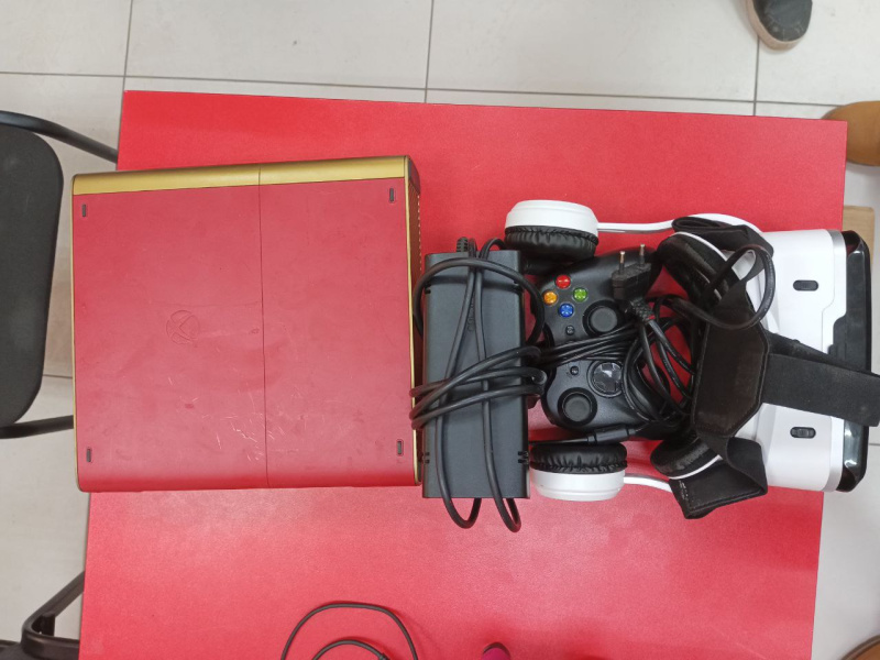 Игровая приставка ИГРОВАЯ ПРИСТАВКА Xbox Е