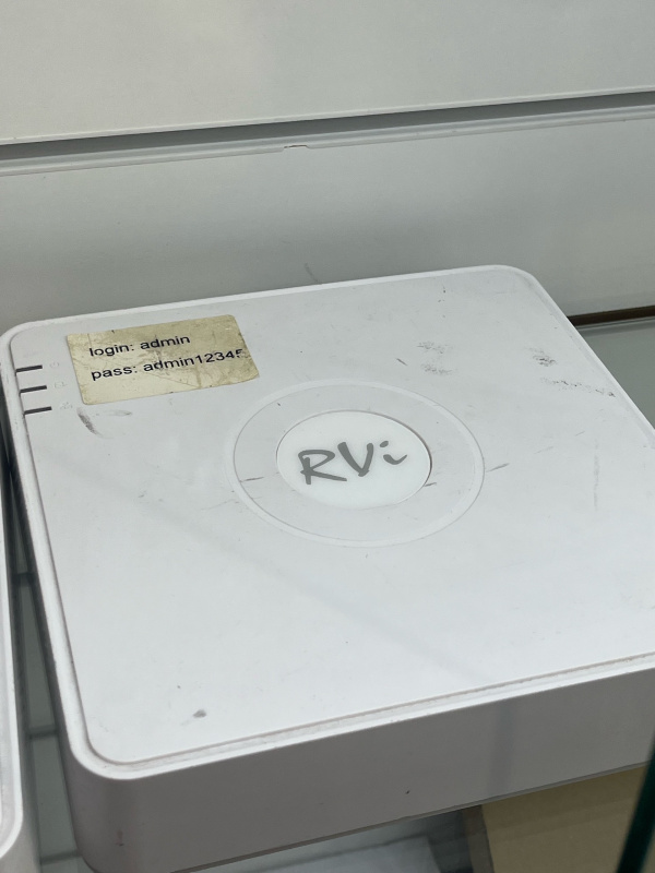 Видеорегистратор RVI RVi-HDR08LA-TA