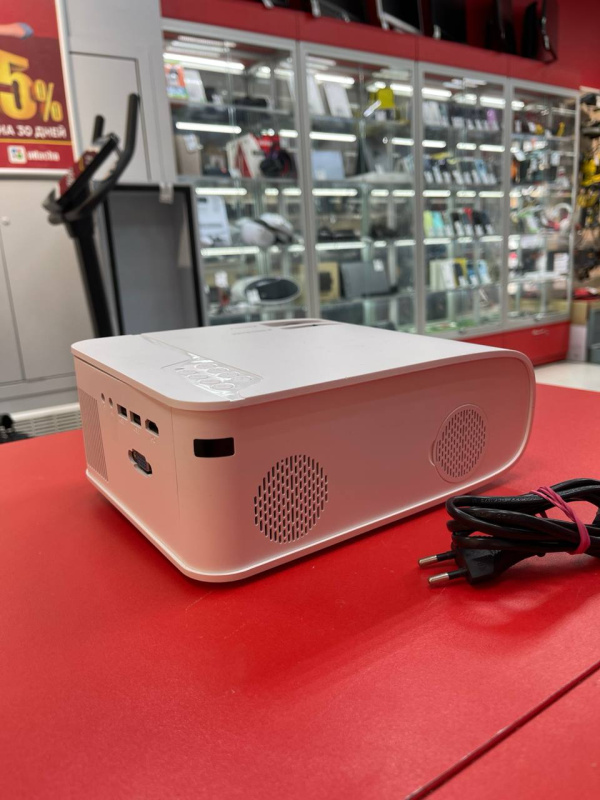 Проектор Thunderobot TD93