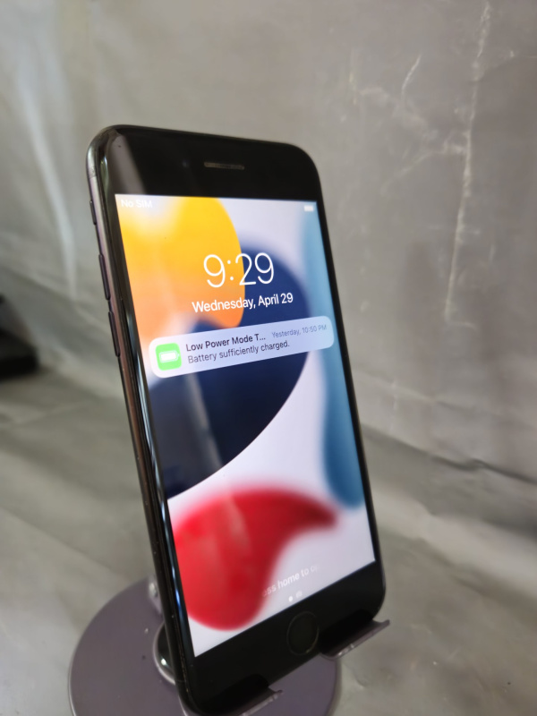 Мобильный телефон Apple iPhone 7