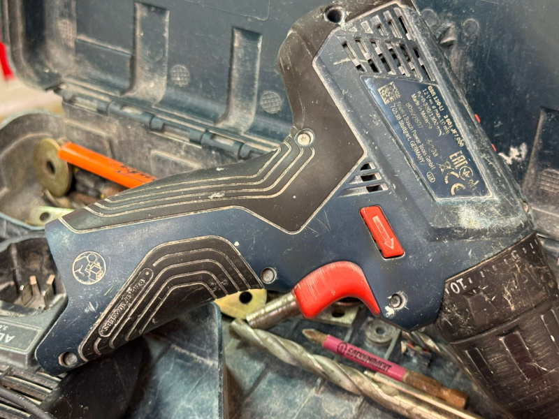 Шуруповерт Bosch GSR 120-LI