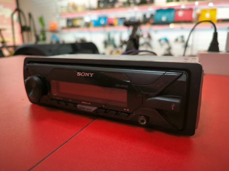 Автомагнитола Sony dsx-a210ui