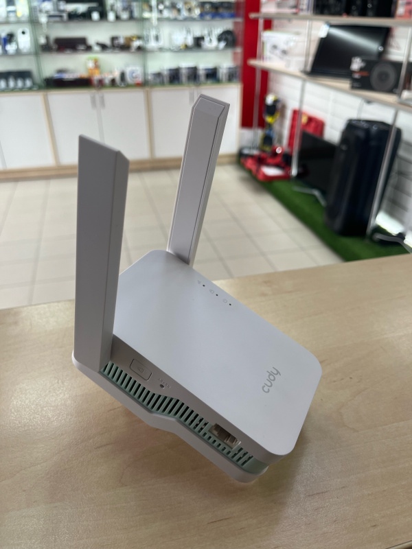 Роутер  Усилитель WI-FI RE1500