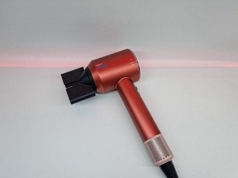 Фен Dyson HD16
