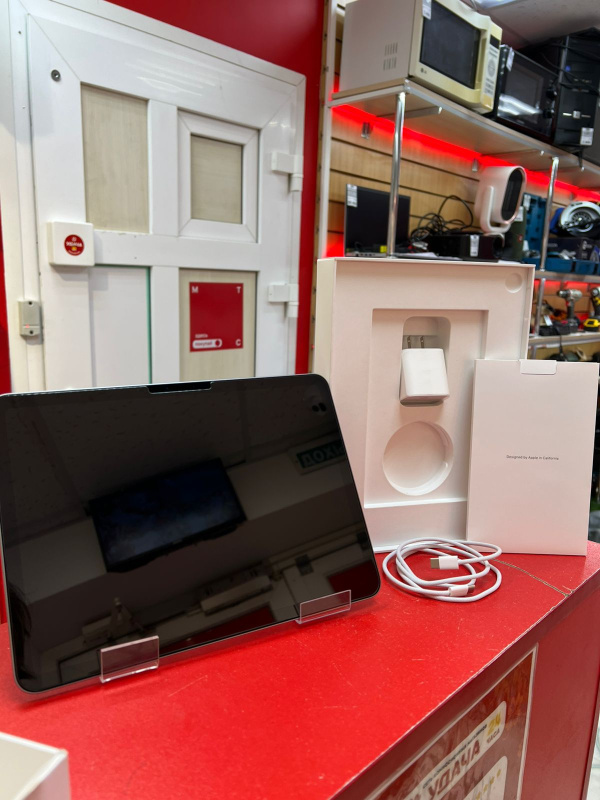 Планшет Apple iPad Air 11 (2025)
