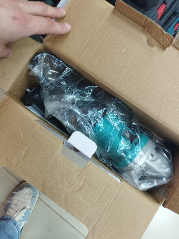 Болгарка Makita 9015B