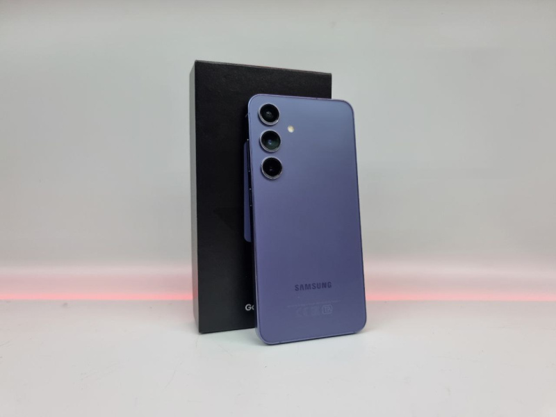 Мобильный телефон Samsung Galaxy S24