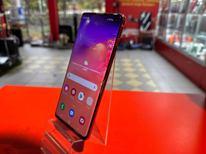 Мобильный телефон Samsung Galaxy S10