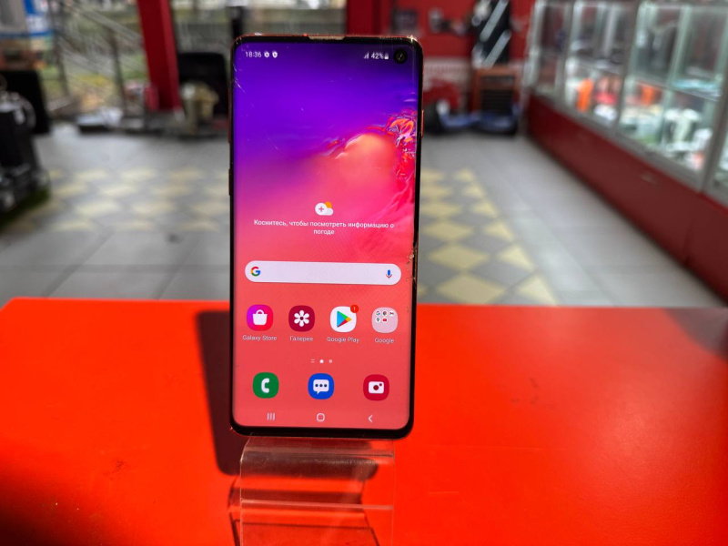 Мобильный телефон Samsung Galaxy S10