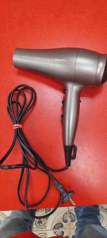 Фен Philips SALONDRY PRO