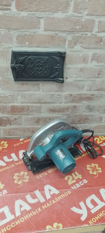 Торцовочная пила Makita 5704R