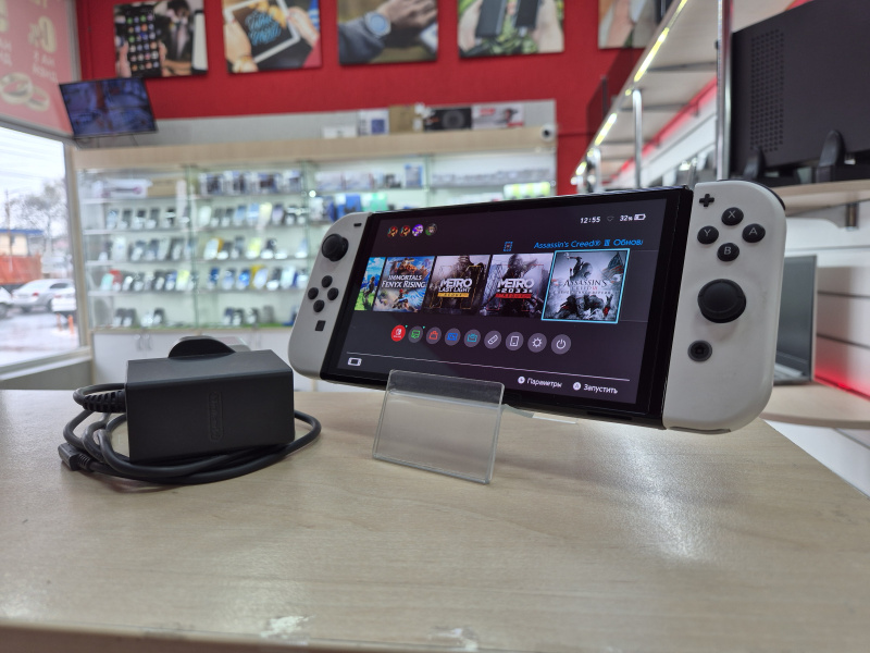 Игровая приставка Nintendo switch oled