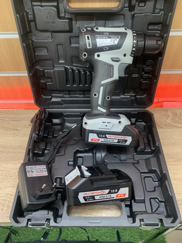 Шуруповерт Интерскол ДА-10/18В
