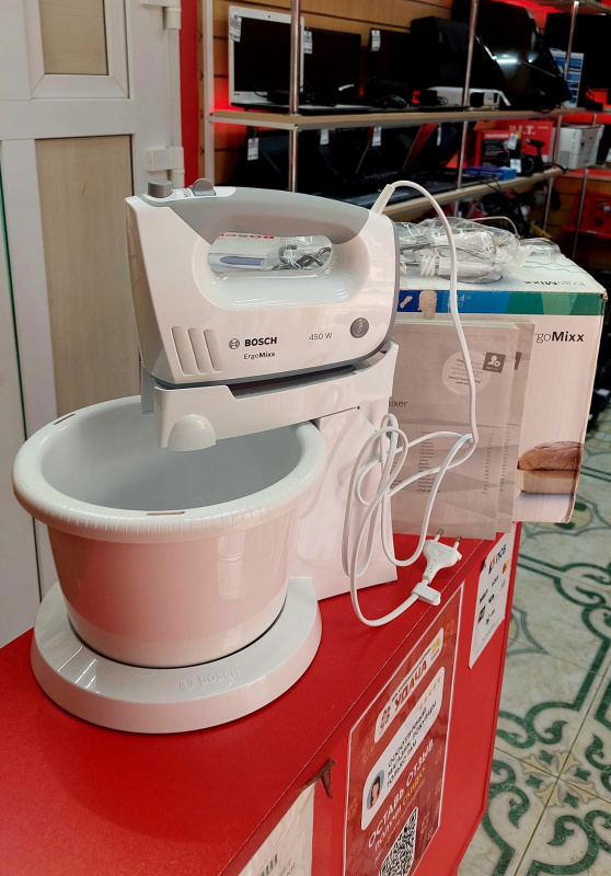 Миксер с чашей Bosch MFQ36460