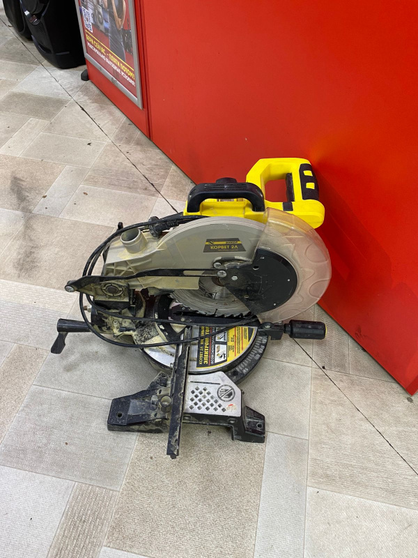 Торцовочная пила Энкор Корвет 2