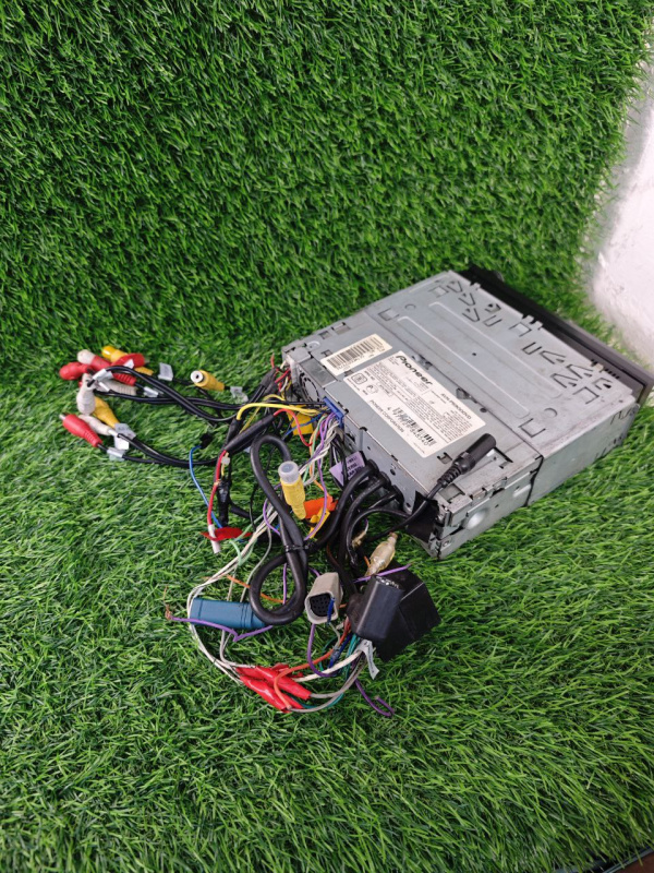 Автомагнитола Pioneer AVH-P5900DVD