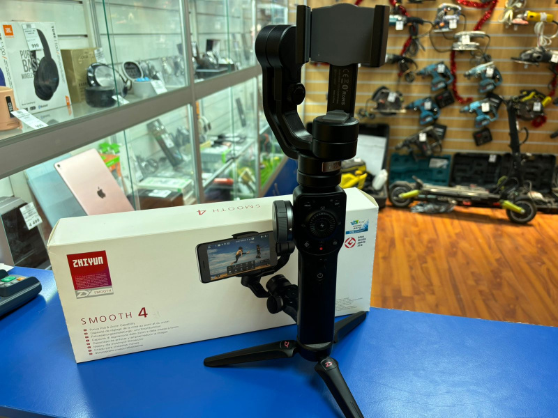 СТАБИЛИЗАТОР  Zhiyun Smooth 4