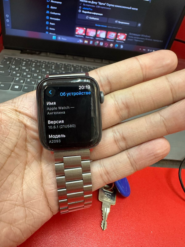 Часы смарт Apple Apple Watch Series 5 44mm