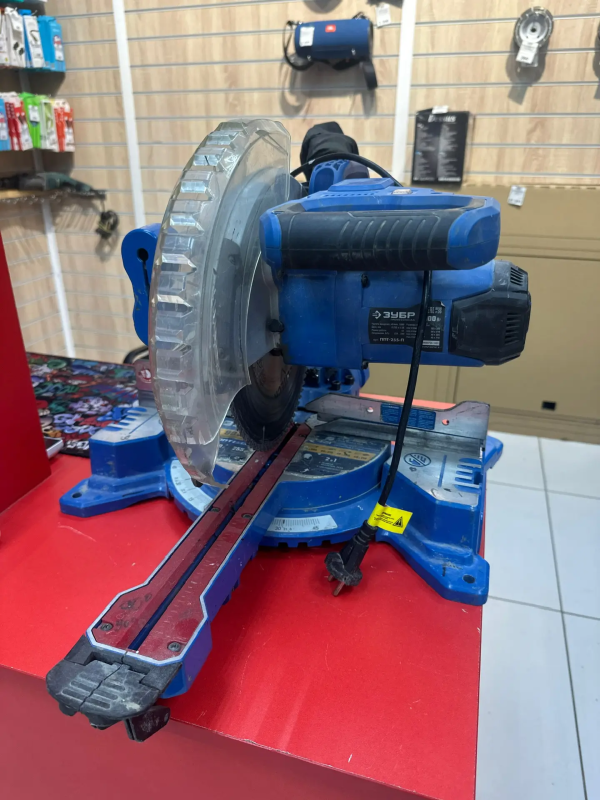 Торцовочная пила Зубр ппт 255