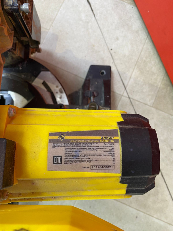 Торцовочная пила Энкор Корвет 2