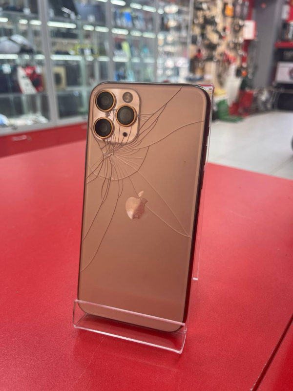 Мобильный телефон Apple iPhone 11 Pro