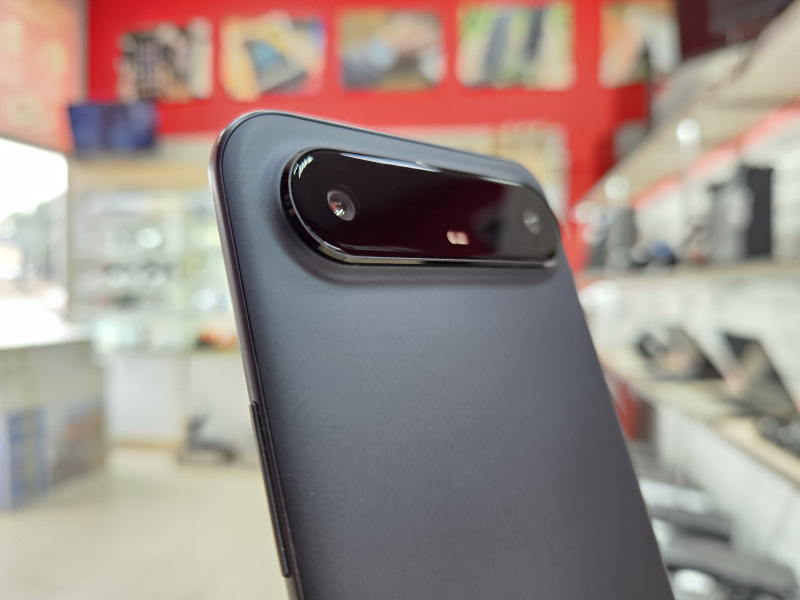 Мобильный телефон Tecno Spark Slim