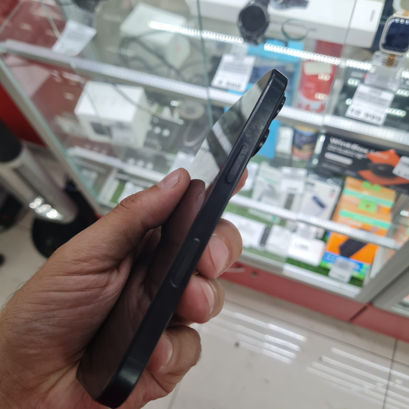 Мобильный телефон Apple iPhone 16 Pro