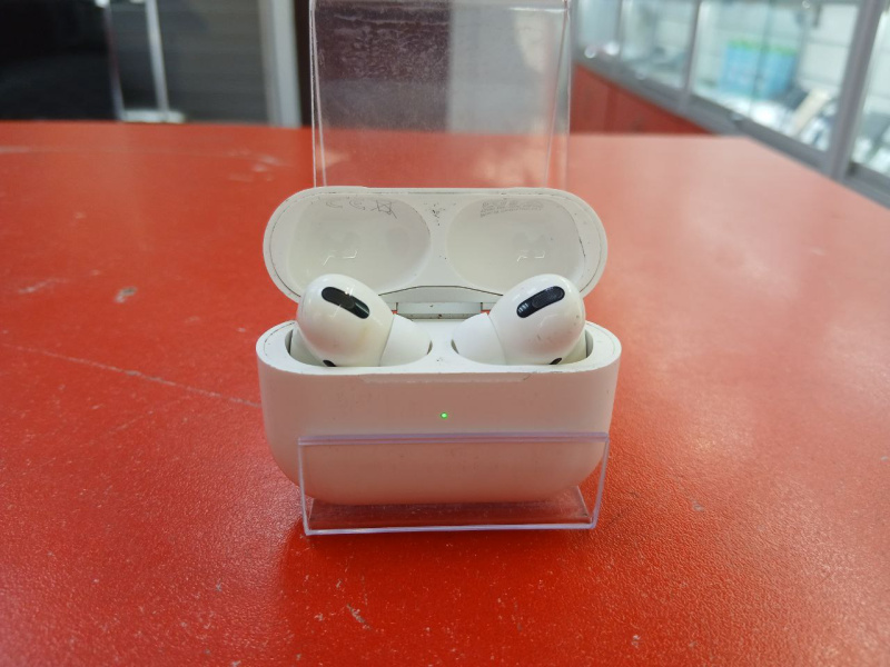 Наушники Apple AirPods Pro