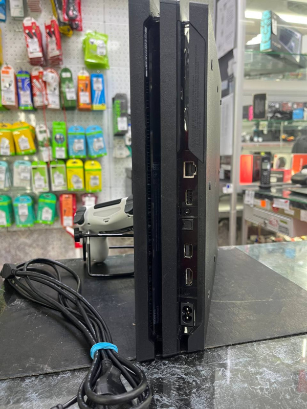 Игровая приставка PlayStation 4 pro 1 TB
