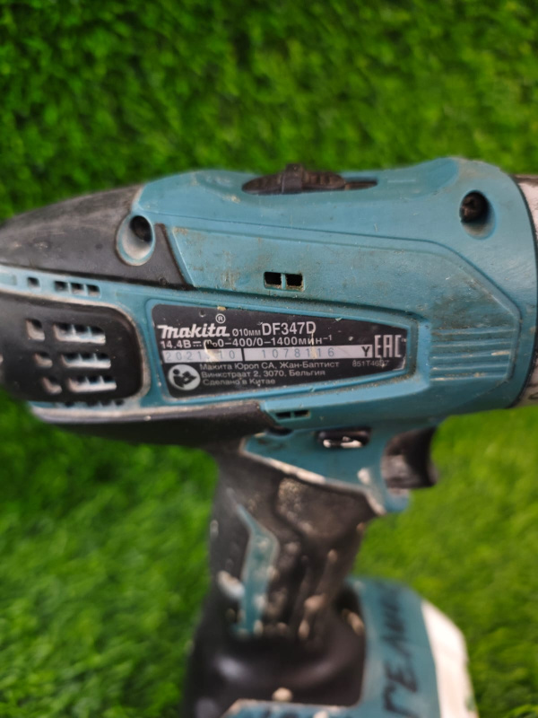 Шуруповерт Makita DF347DZ