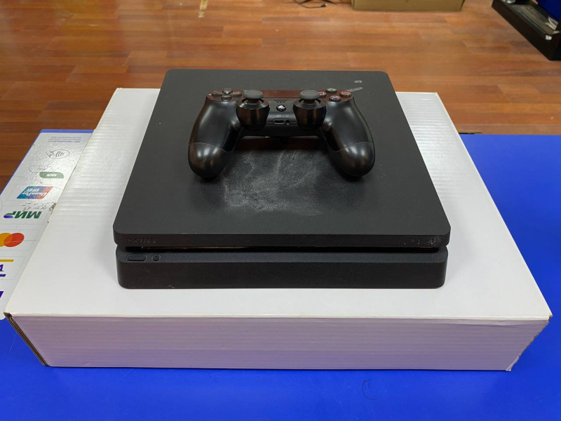Игровая приставка ps 4 Sony slim 1000tb