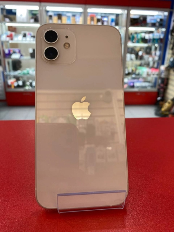 Мобильный телефон Apple iPhone 12