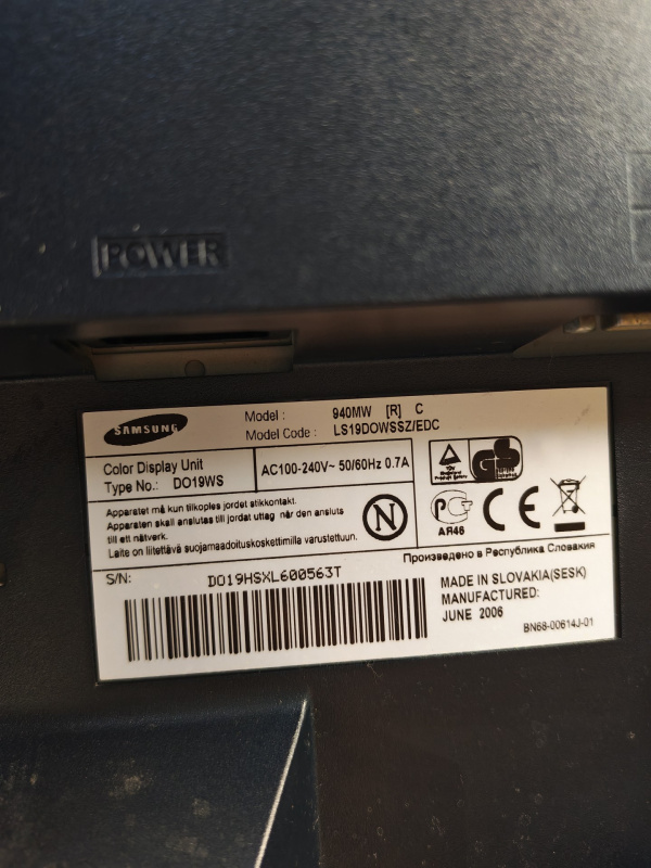 Монитор Samsung SyncMaster 940MW