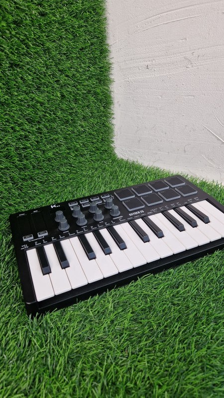 KOOBIC OxyGen Oxygen 25 midi-контроллер