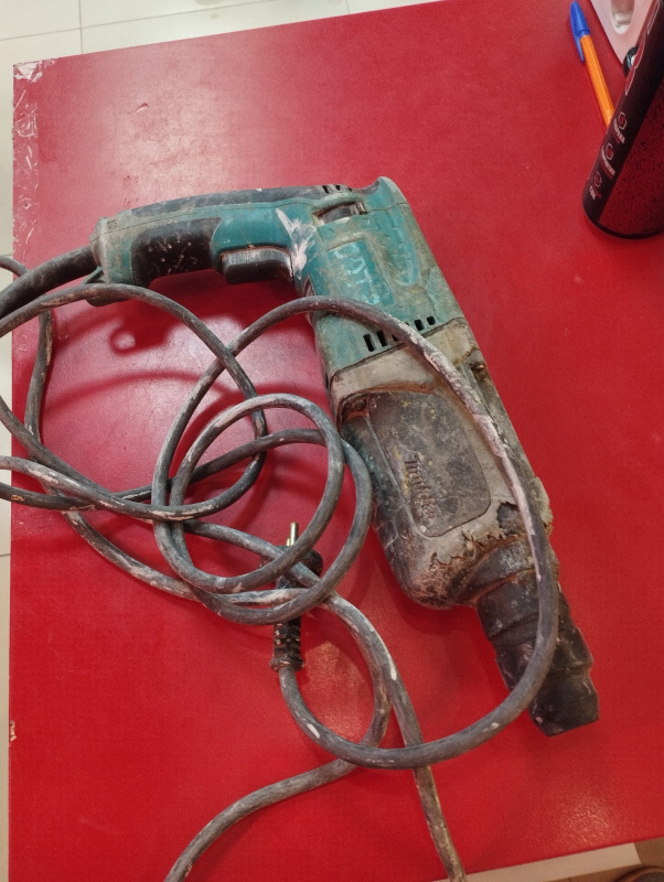 Перфоратор Makita 2470