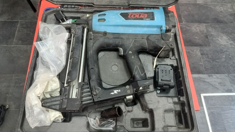 Газовый монтажный пистолет TOUA gsn50